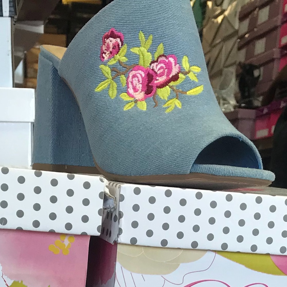 $15 💐 Denim clog sandal mules heels - Picture 2 of 2